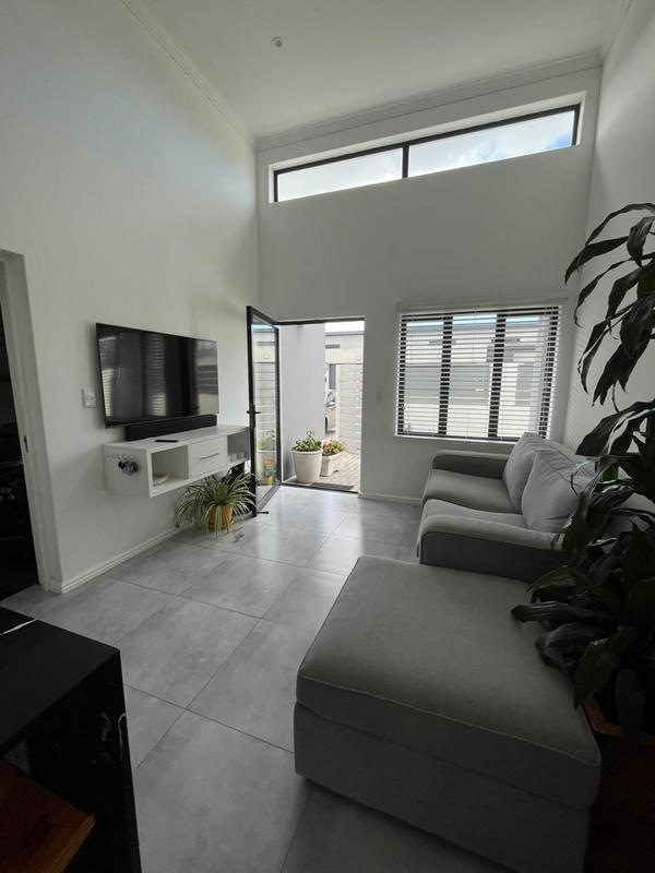 3 Bedroom Property for Sale in Sandown Western Cape
